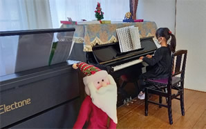 ピアノ教室・リトミック教室　クリスマス会